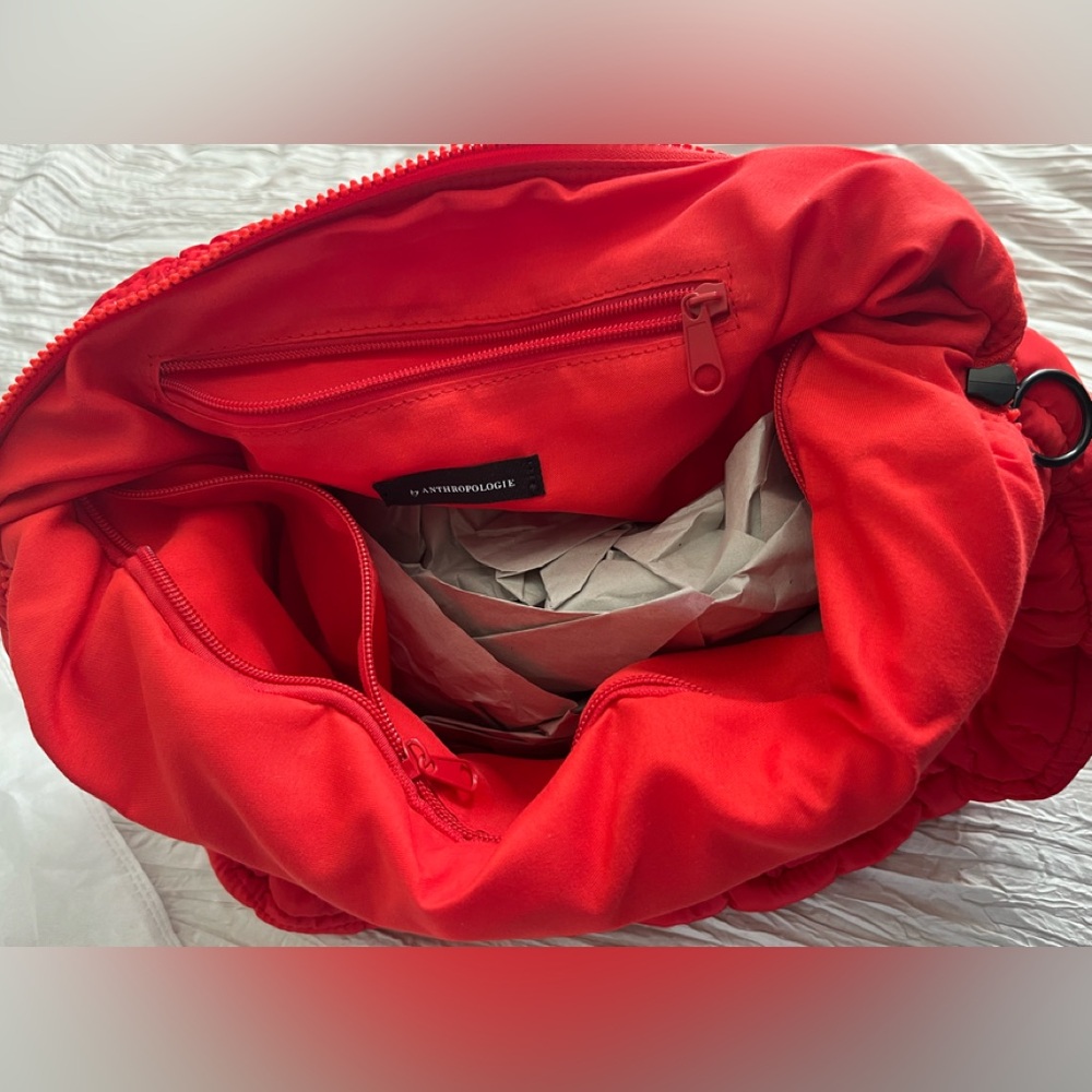 Anthropologie quilted - puffy bag with scrunchy handle- bright, roomy, fun! NWT - Picture 2 of 9